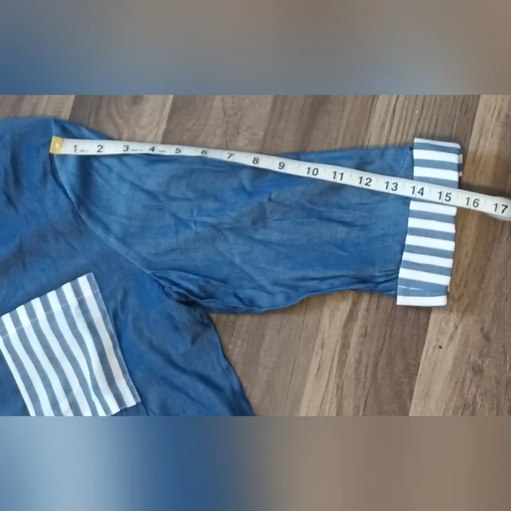 𝑬𝒎𝒆𝒓𝒚 𝑹𝒐𝒔𝒆 𝑷𝒐𝒄𝒌𝒆𝒕 𝑩𝒍𝒖𝒆 𝑺𝒕𝒓𝒊𝒑𝒆𝒅/𝑺𝒐𝒍𝒊𝒅 𝑩𝒍𝒐𝒖𝒔𝒆 - Picture 6 of 9